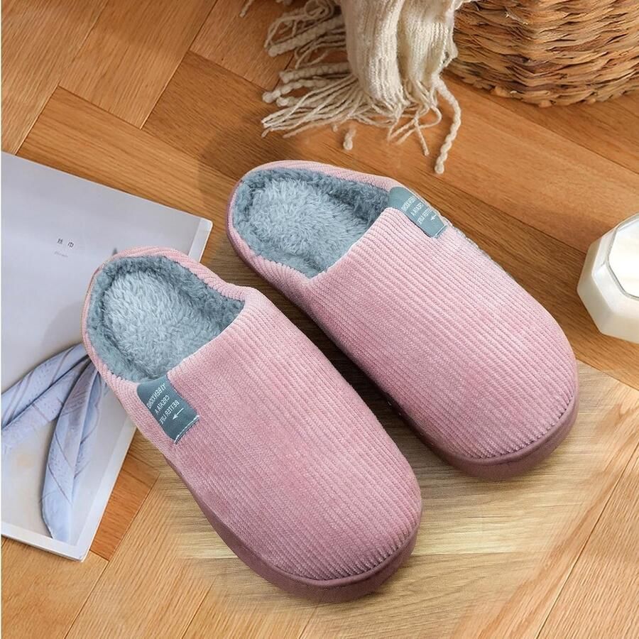 Comfortabele warme slippers voor binnen en buiten met antislipzool en zachte voering voor optimaal draagcomfort