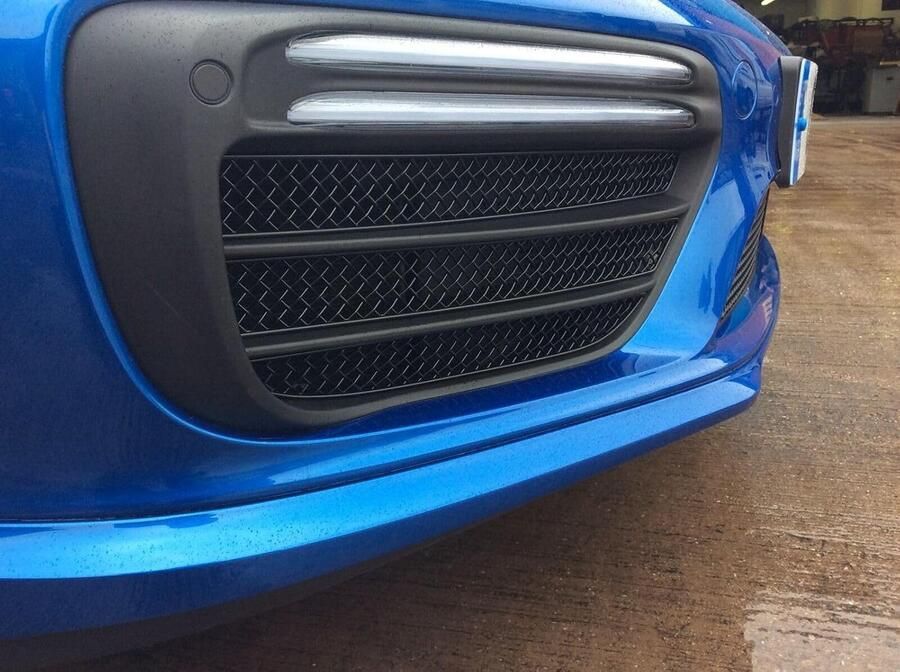 Compatible With Porsche Carrera 991.2 Turbo And Turbo S Outer Grille Set Black Finish (2016 to 2018)