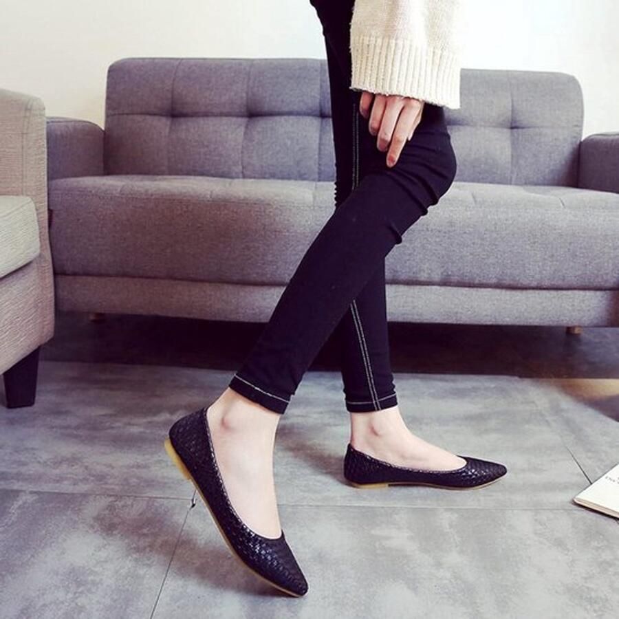 Dames Ballerina Platte Schoenen Comfortabel Zwart Mode Puntige Teen Geweven Slip On Geschikt voor Ballerina Liefhebbers Zwart