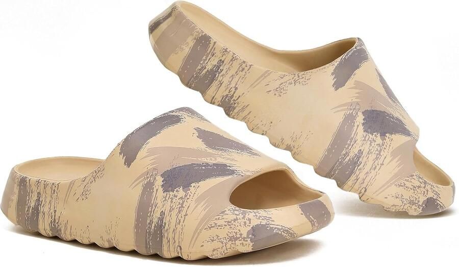 Foam Slides Unisex Huiselijk Pillow Cloud Slippers Sliders nen Badkamer Comfortabele Pantoffels Sloffen Zomertijd Zandstrand s Sandalen