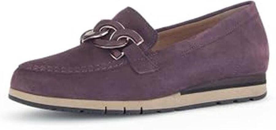 Dames instappers met suède bovenwerk en decoratieve kettingdetails