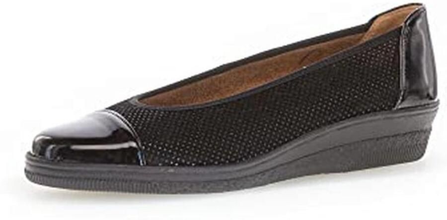 Dames lage veterschoen met brede pasvorm in klassiek ontwerp