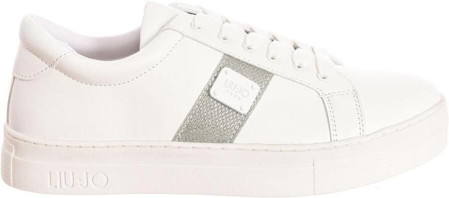 Dames Sneakers met Platte Veters en Metalen Details