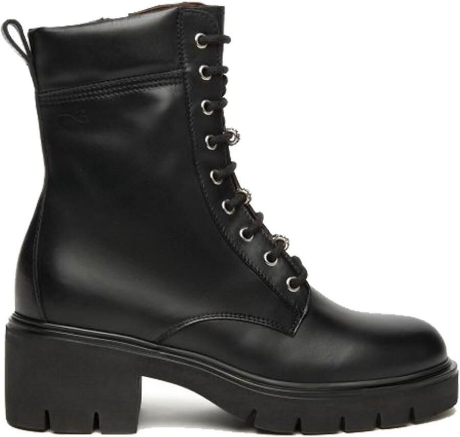 Dames Veterboots van Leer Italiaans Vakmanschap en Comfort