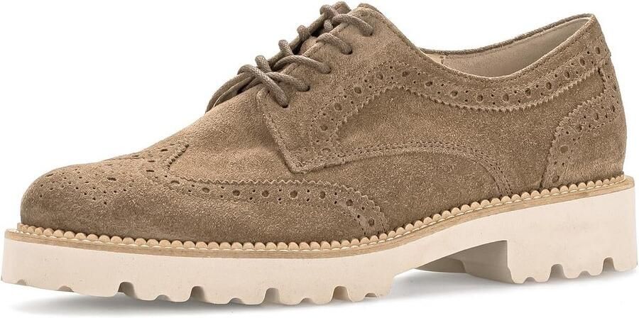 Dames veterschoen van suède leer met comfortabele hak