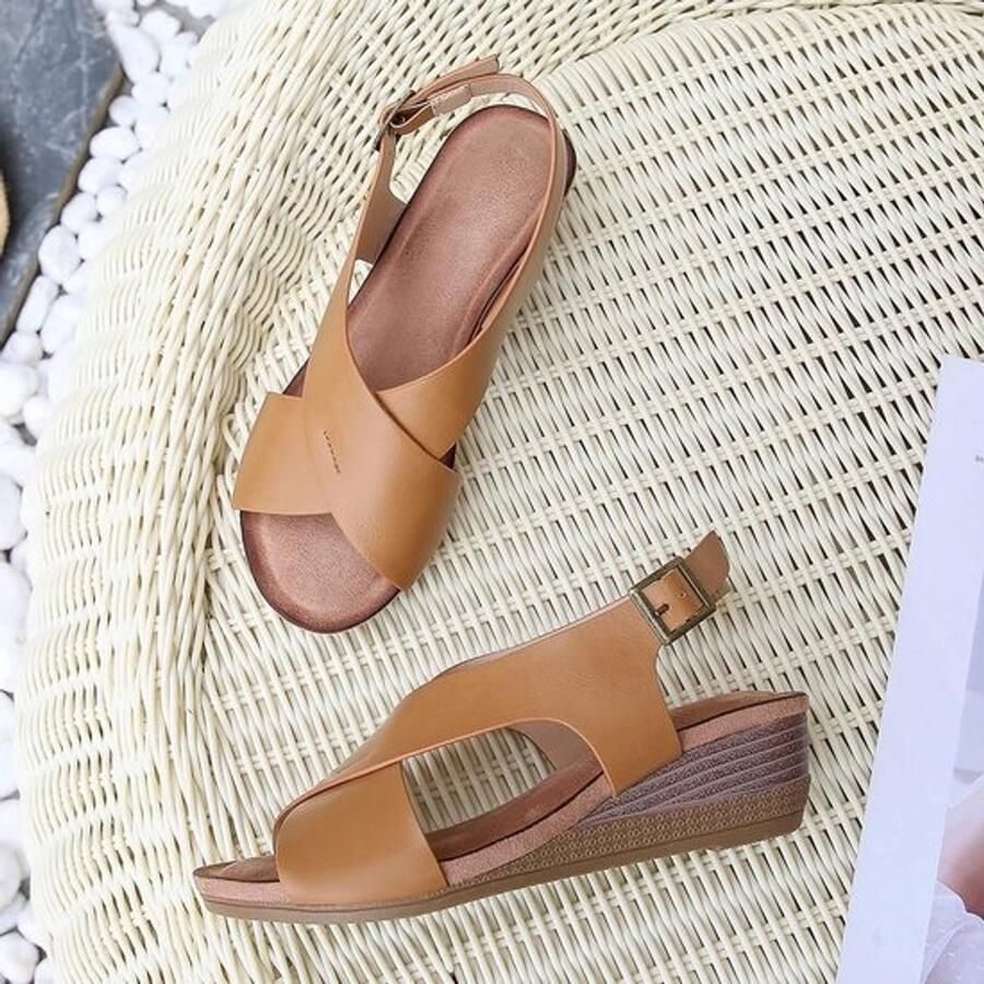 Dames Wedge Sandalen met Cross Strap en Open Teen Buckle Platform voor Buitenactiviteiten Bruin