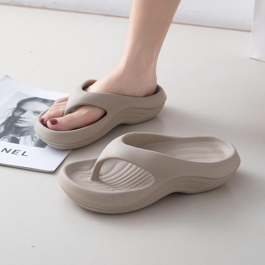 Damesslippers met antislipzool geurwerende comfortabele teenslippers met gedempte EVA-zool modieuze strand- en zwembadslippers voor zomerse reizen Grijs 44