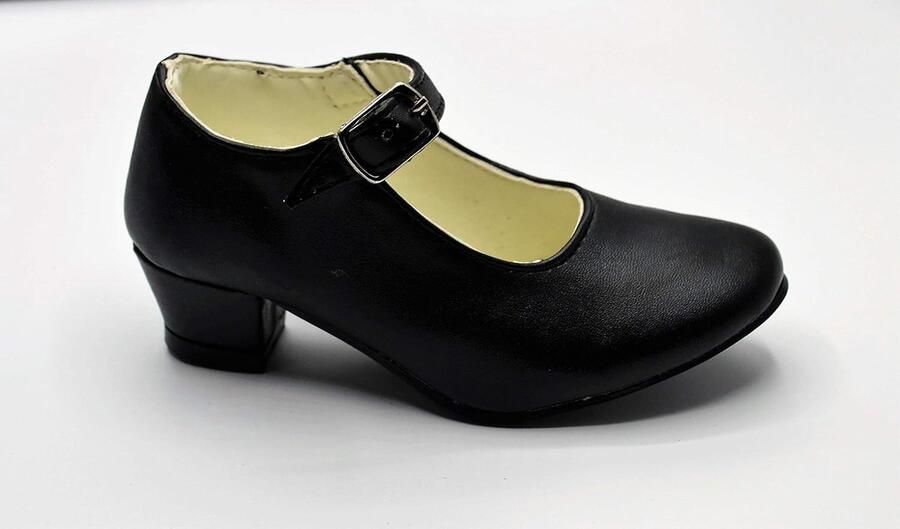 Dansschoenen in verschillende maten van meisjes tot dames