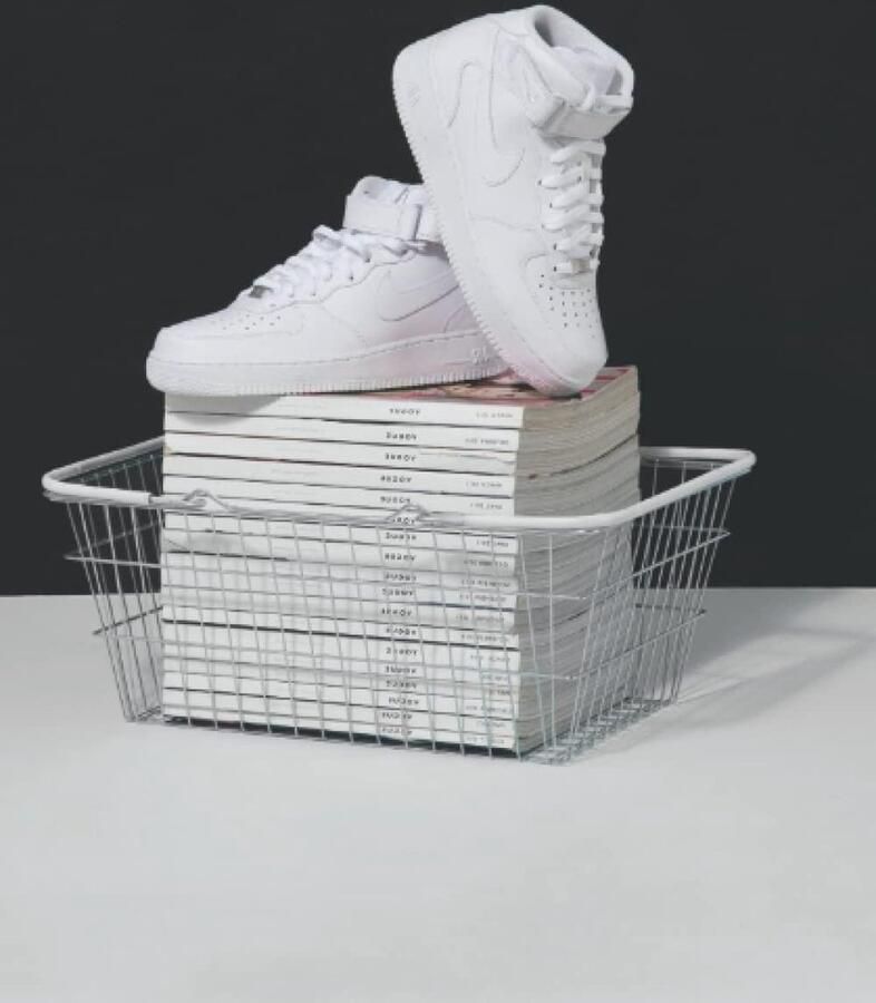 Designer Sneaker & Trainer Notebook A5 Lined 150 Pages 90GSM White Pages & Black Lines: Fashion Inspired Notebook Plan & Organise Your Life in True Designer Style