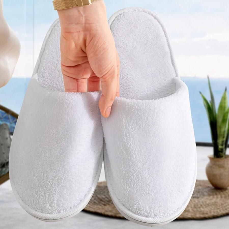 Draagbare Reisschoenen voor Vrouwen Luxe Coral Velvet Hotel Slippers met 7mm Zool Comfortabele en Stijlvolle Reisschoenen voor Thuis en Op Reis