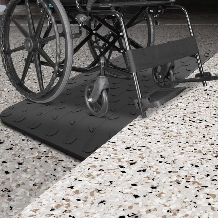 Rubberen drempelhelling 3 Rise Antislip oppervlak 1-4 inch rise voor rolstoel en scooter 20000 lbs draagvermogen
