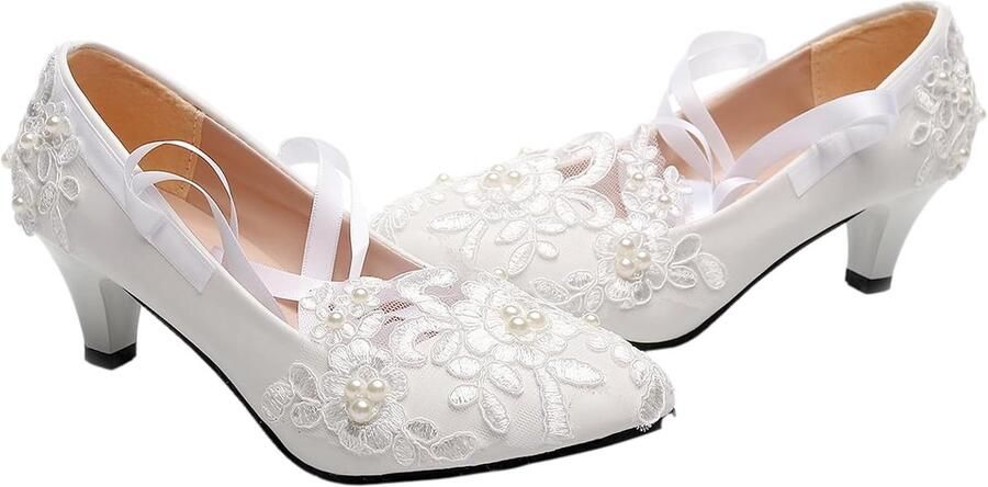 Elegante kant borduurwerk plat hakken witte bruiloft schoenen pumps met parels