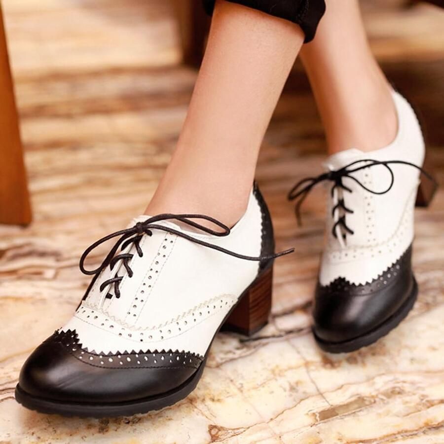 1 Paar Vintage Oxford Hakken met Veters Retro Ronde Neus Mid Heel Pumps Zwart EU Perfect voor Feestjes en Casual Outfits