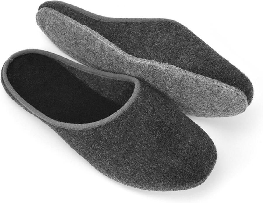 Gestreepte badstof pantoffels met lederen buitenzool en zachte binnenzool