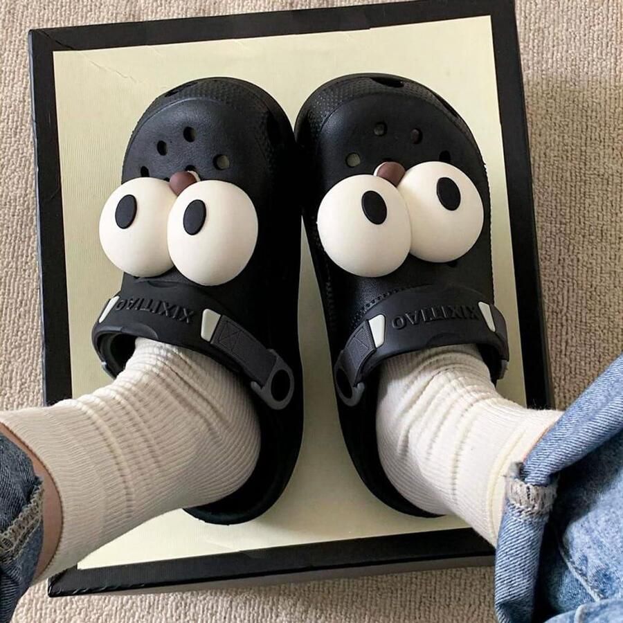 Green Glow Cartoon grote ogen klomp schoen decoratie charmes accessoires met personalisatiemogelijkheden