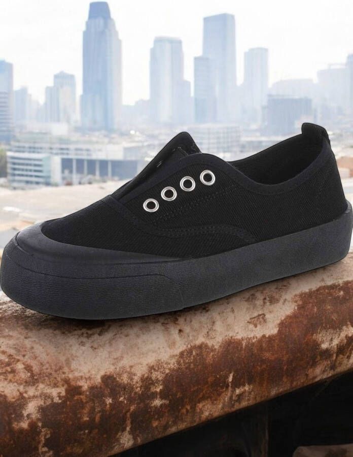 888 lage sneaker schoenen sier gaten zwart