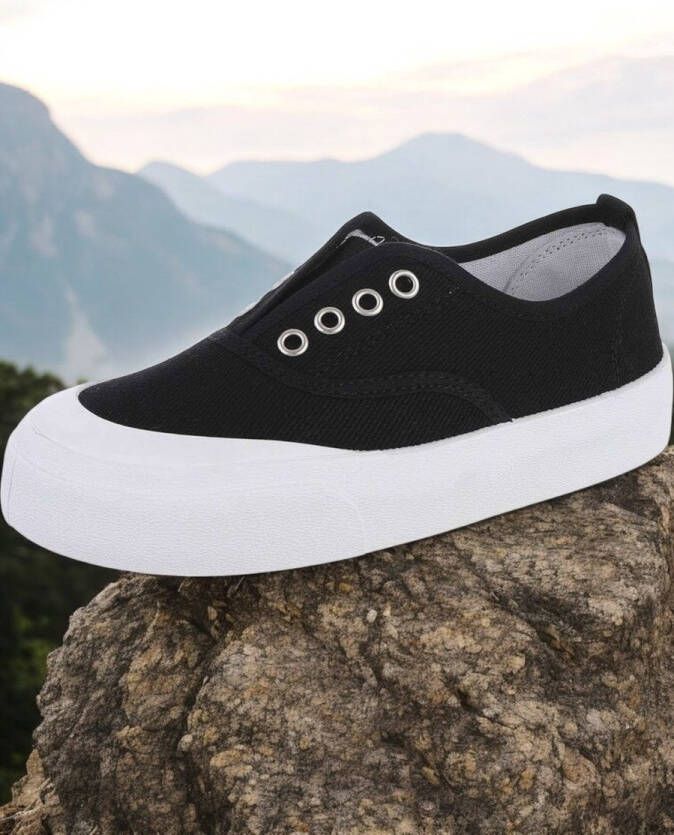 888 lage sneaker schoenen sier gaten zwart wit