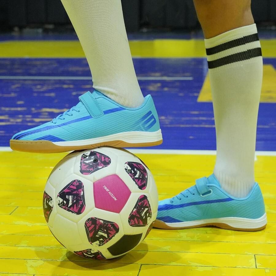 Indoor voetbalschoenen voor en Futsal sneakers