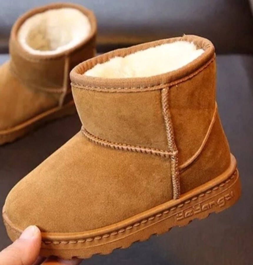 Kinder winterlaarzen camel (vallen kleiner buiten maat)