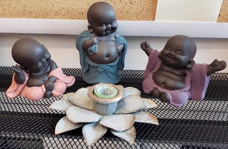 Kleine schattige baby boeddha standbeeld monnik beeldje boeddha beeldjes huisdecoratie ornamenten ambachten poppen ornamenten geschenk kunst en ambachten home geschenken (stijl 1) - Foto 2