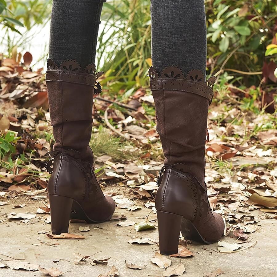 Laarzen met veters en ronde neus vintage gothic