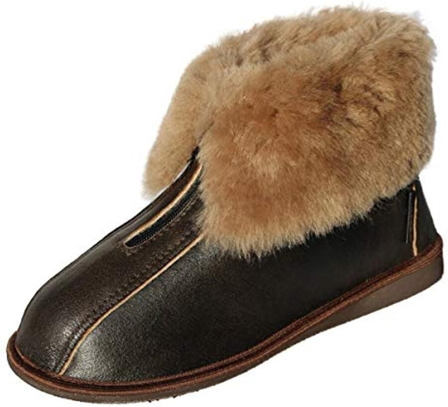 Lamsvacht pantoffels voor en Donkerbruine bontschoenen met ritssluiting