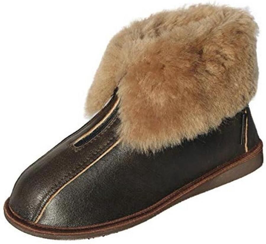 Lamsvacht pantoffels voor en Donkerbruine bontschoenen met ritssluiting