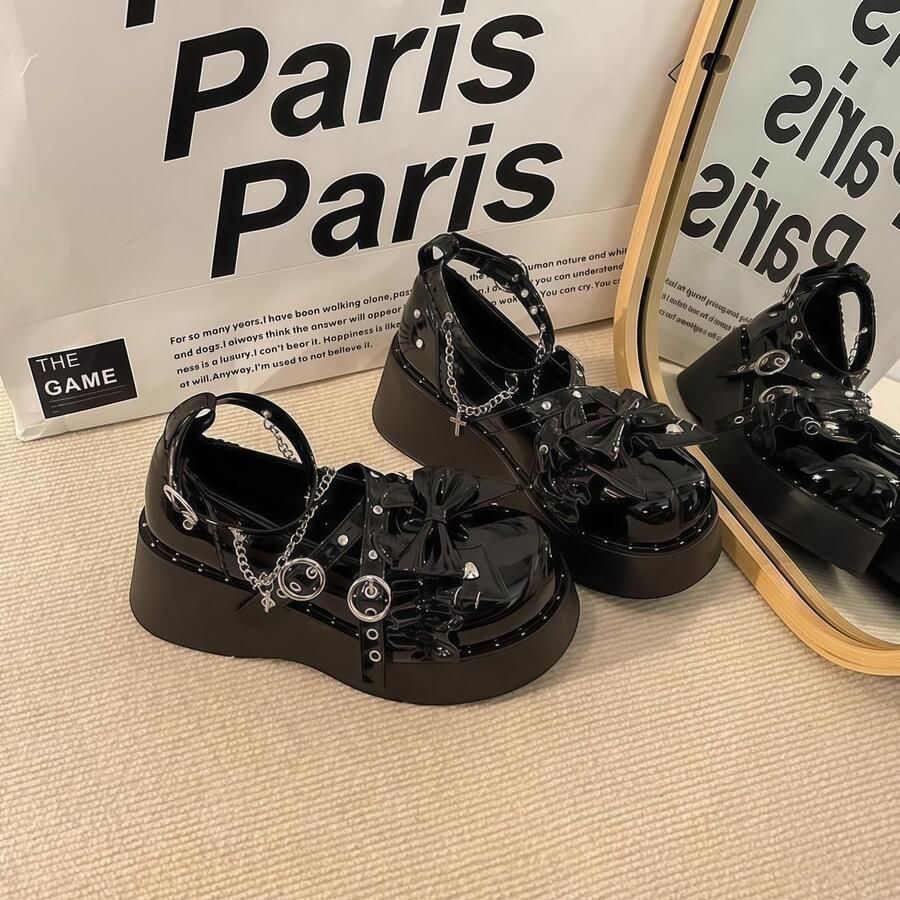 Lolita Schoenen Hak Mary Jane Kant Pompen Met Boog Kawaii Leuke Cosplay Wedge Laarzen Cross Strap Blok Hak Zoete Stijl