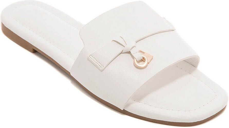 Luxe dames slippers witte dames slippers-witte Instappers met gouden detail Comfortabele Zomerslippers elegant & trendy Design