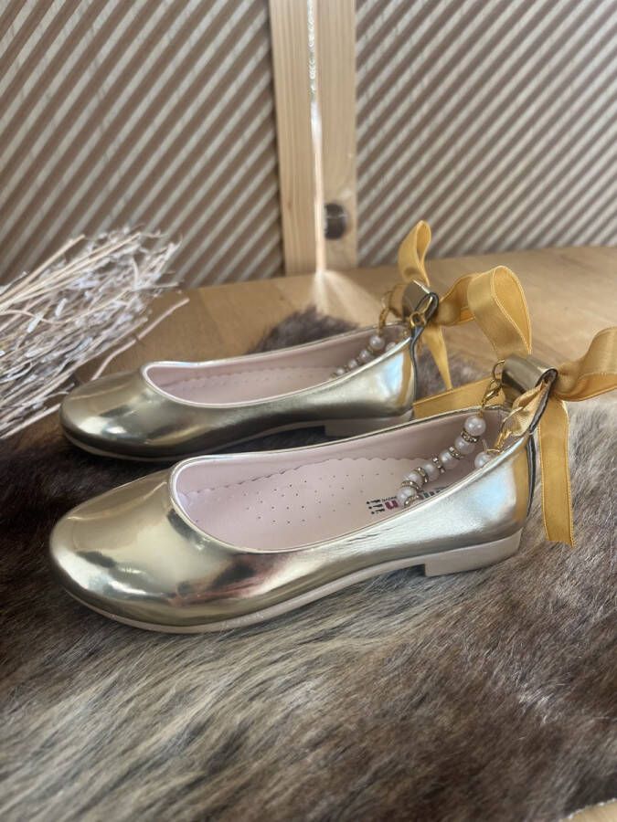 Meisjesschoenen-luxe feestschoenen- leren ballerina's-orthopedi licht gouden kl glanzend- vintage stijl-sierstrik -enkelsieraad-parels-siersteentjes-bruidsmeisjes-bruiloft-feest-verjaardag-fotoshoot - Foto 2