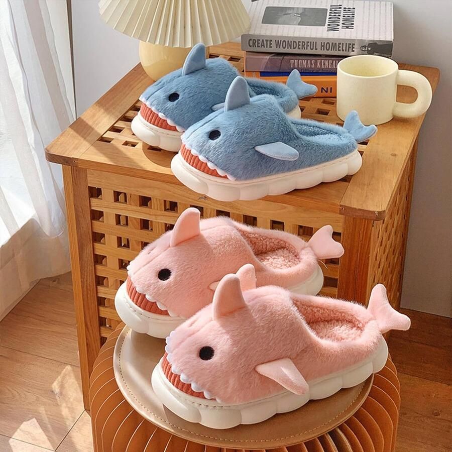 Omgoods 3D Pluche Shark Slippers voor Volwassenen
