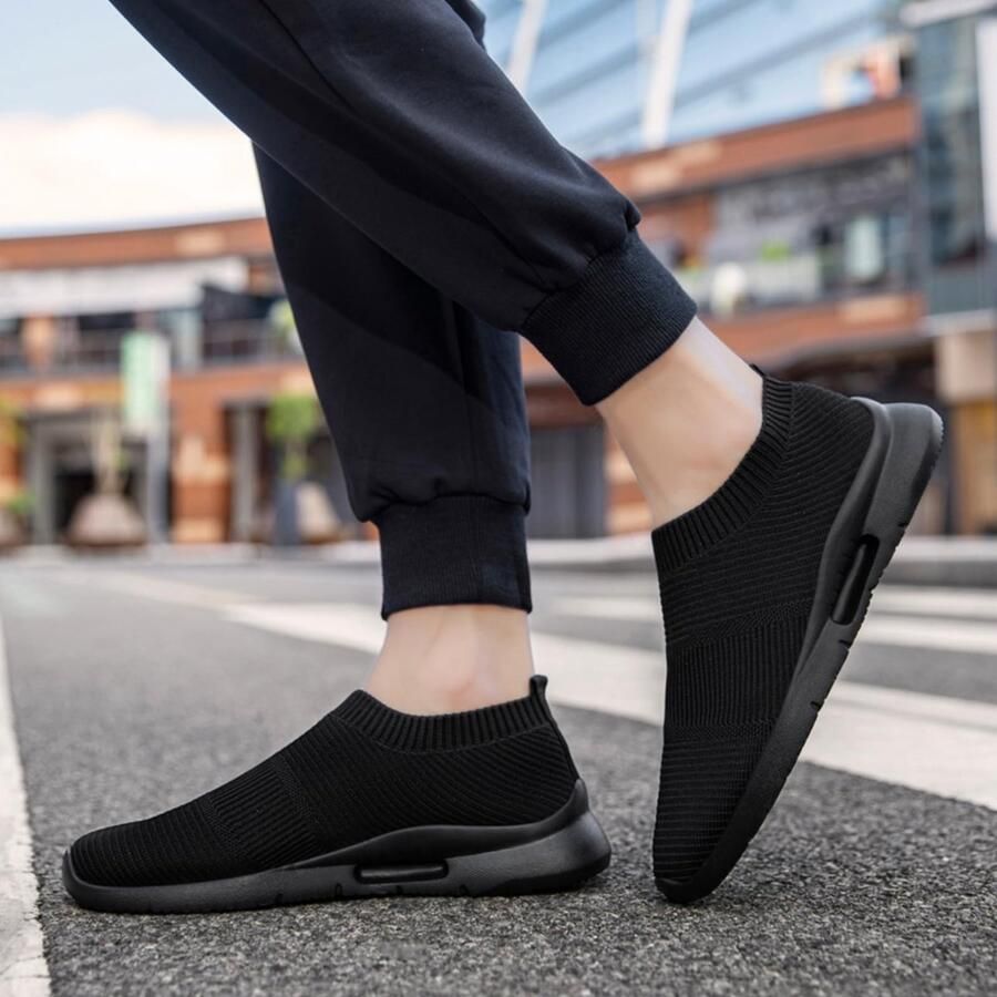 Omgoods Lichtgewicht Slip-On Sneakers voor Heren Ademend en Comfortabel