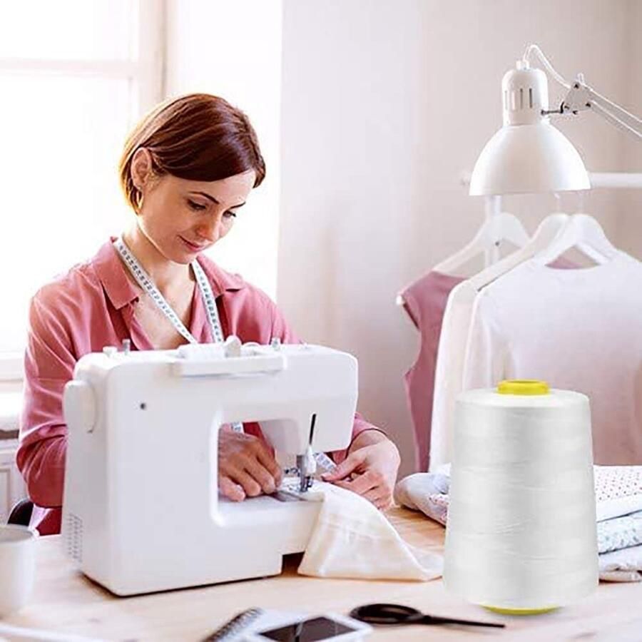 Overlocking Thread 4 x 1000 Yards Polyester Draad Kegels