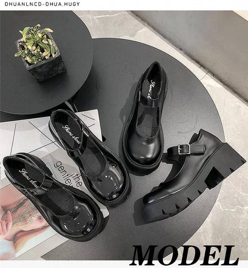 Platform Mary Jane-schoenen met dikke zool Trendy en Comfortabel met Gotische Touch