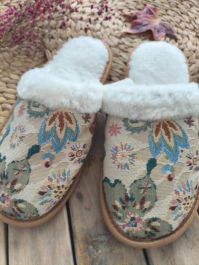 Premium Wollen Pantoffels Huissloffen met Luxe Tapestry Stof Antislip Handgemaakt Comfort Warm