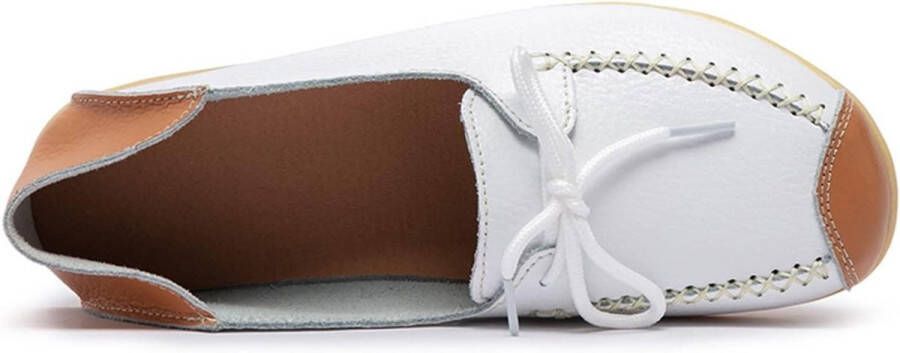 Ronde Teen Mocassins van Leder voor Dames Casual Loafer met Zachte Platte Zool Wit