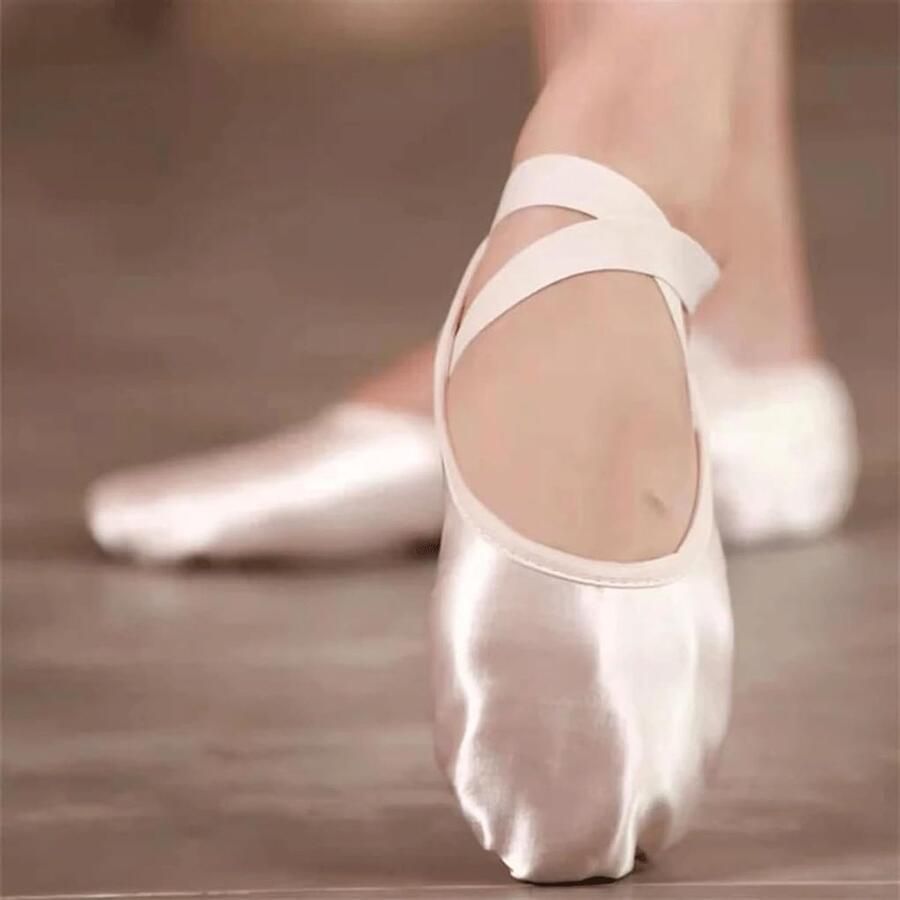 Satijnen balletschoenen met riemen Kinderen beginners Platte zolen Volwassen tenen Professionele teentraining dansschoenen