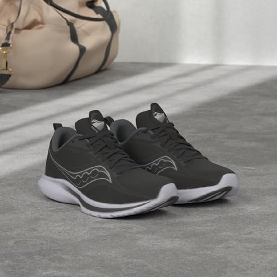 Saucony Kinvara 13 Men's Running Shoe Black