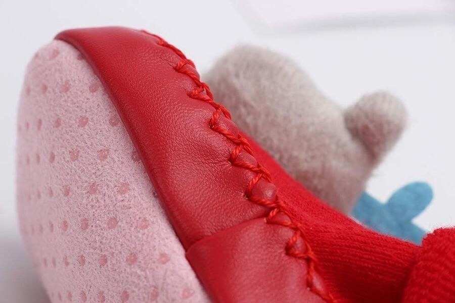 Schattige anti-slip babysokjes voor pasgeborenen comfortabele binnenhuis slippers voor en