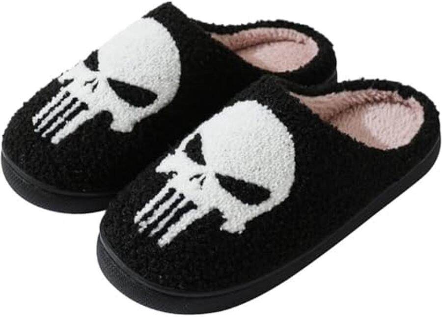 Schattige pluche pantoffels voor binnen en buiten warme instappers met aardbei paddestoel boze ogen en hart ontwerp