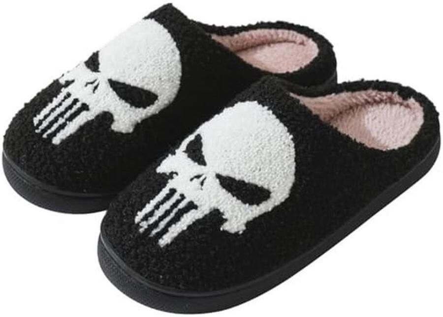 Schattige pluche pantoffels voor binnen en buiten warme instappers met aardbei paddestoel boze ogen en hart ontwerp