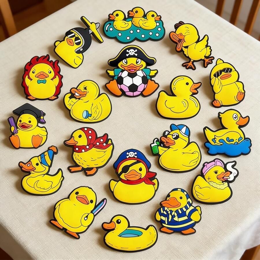 Schoenbedels set 18 stuks Eend cartoon klompen Jibbitz charms Maak je schoenen uniek ShopVlot