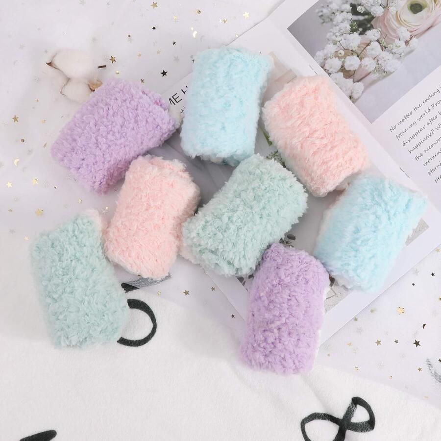 Set van 4 paar pluizige antislip comfortabele thermische sokken voor winter en nacht voor vrouwen en meisjes meerkleurig eenheidsmaat