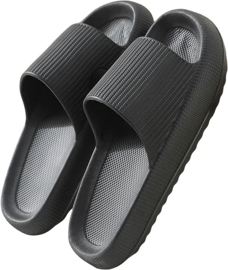 Slippers 2026 Antislip badkamerslippers Loungeslippers Lichtgewicht en ade d Binnen- buitensandalen Unisex Plateauzool Zwart