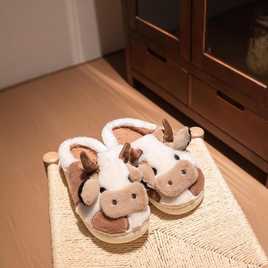 Slippers knuffelige koeienpantoffels van pluche schattige cartoon-pantoffels voor en wollige dierenslippers winter warm uniseks