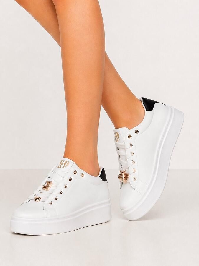 Sneakers wit met veterdetail