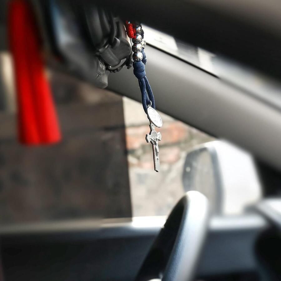 Store Olive Military One Decade Paracord Rozenkrans Zilveren kralen Pocket Car Rozenkrans Bid voor ons St. Joseph Medal & St. Benedict Cross