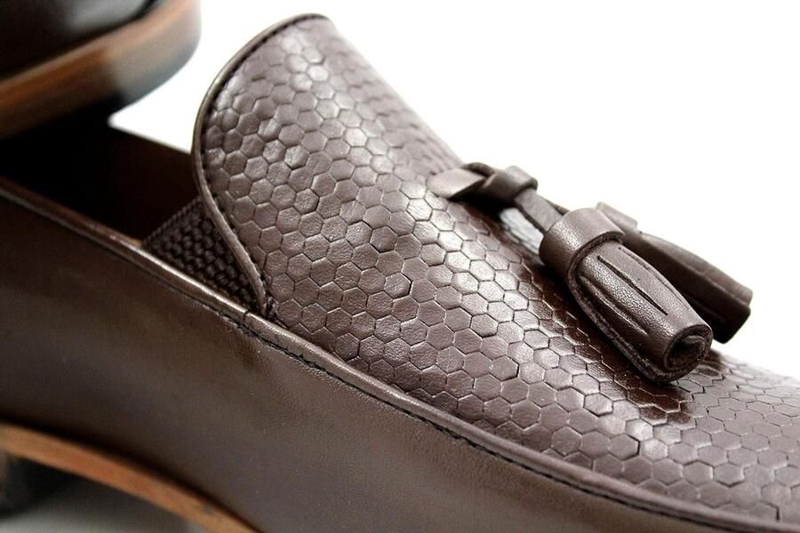 Tassel Loafers voor Mannen Klassieke Business Schoenen Elegante Slip-on Leren Schoenen voor Zakelijk en Casual Gebruik Bruin