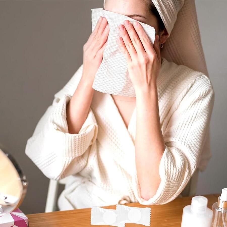 Universele Maat Badslippers voor en Witte Huisschoenen Set van 2 Hotelslippers met Handdoek Wegwerpschoenen Geschikt voor Gasten Comfortabele Pantoffels Universele Maat Wit met 1 Comprimeerde Handdoek Allecta