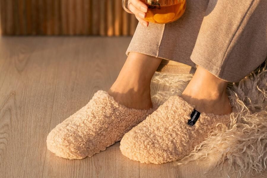 Verbenas York Curly Sand Pantoffels Dames Beige